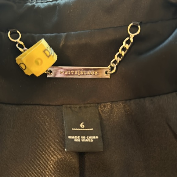 Black shiny dressy jacket. White House Black Market Size 6. Barely worn. - Picture 5 of 11